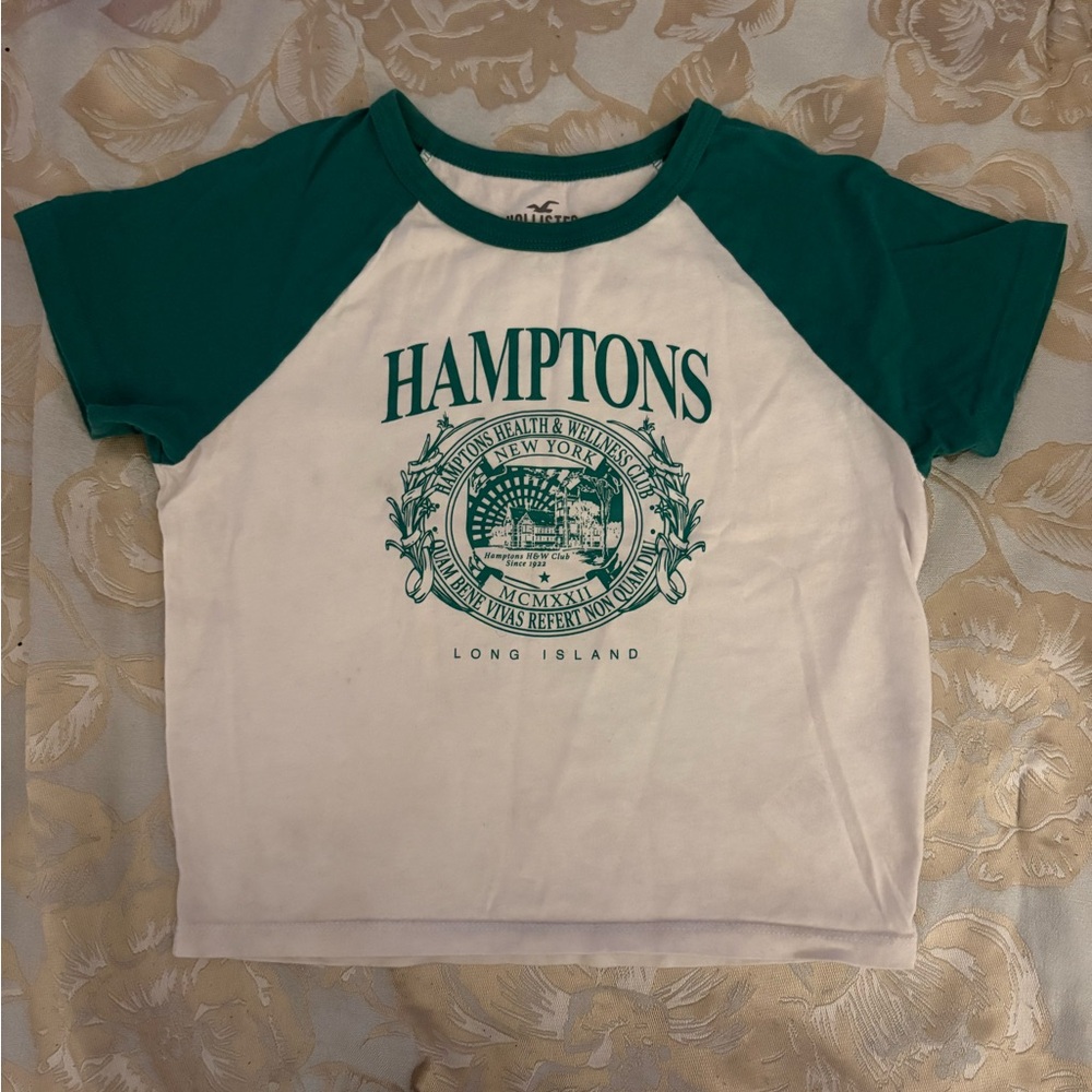 Hollister Green and White Short Sleeve Tees